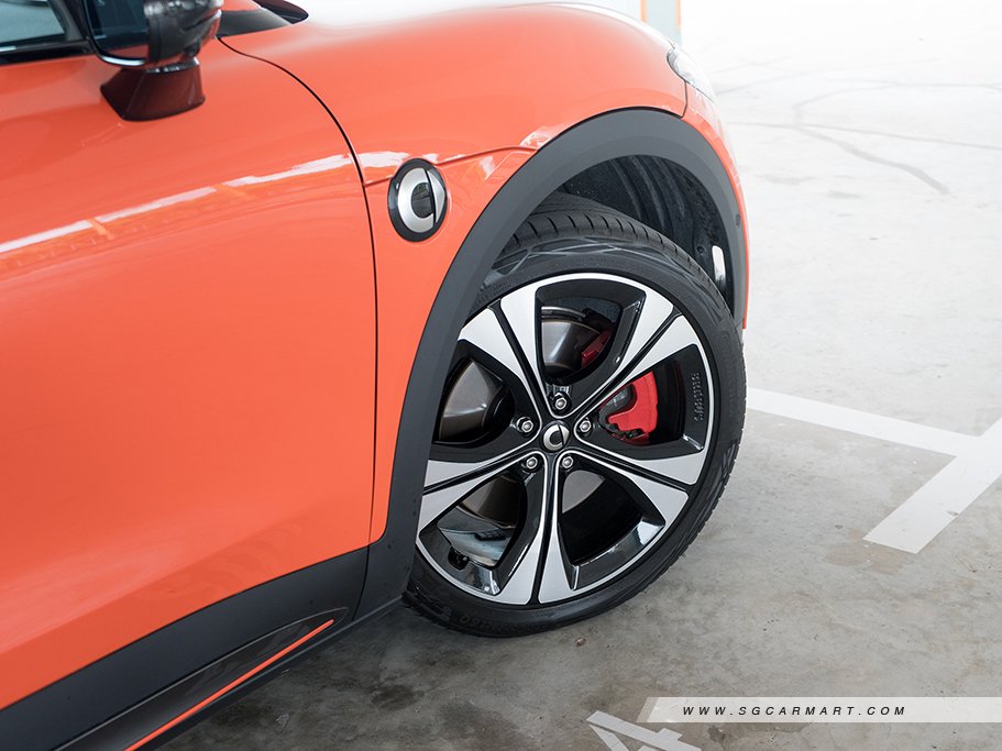 https://i.i-sgcm.com/new_cars/cars/21919/21919_g21