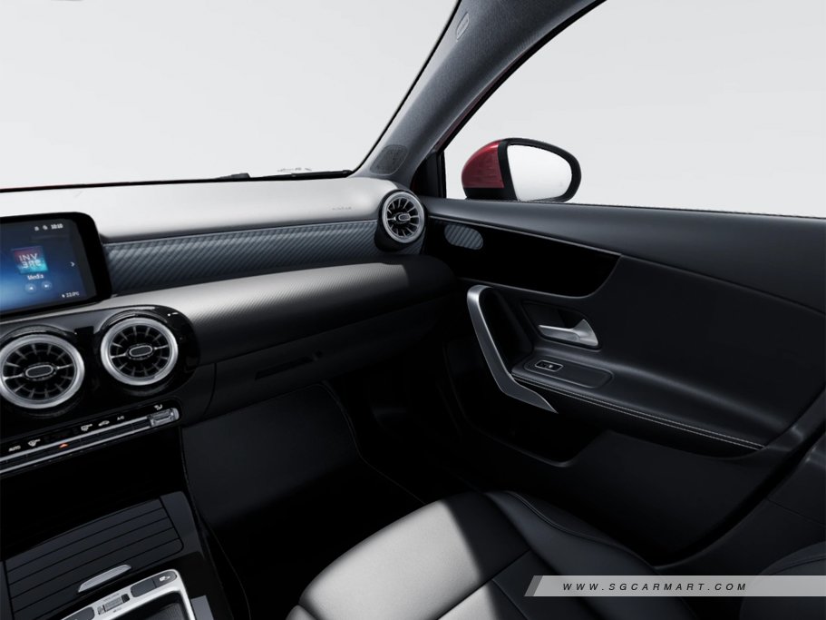 https://i.i-sgcm.com/new_cars/cars/21920/21920_g11