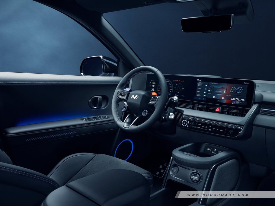 https://i.i-sgcm.com/new_cars/cars/21923/21923_g11