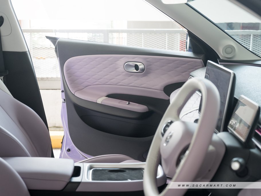 https://i.i-sgcm.com/new_cars/cars/21924/21924_g44