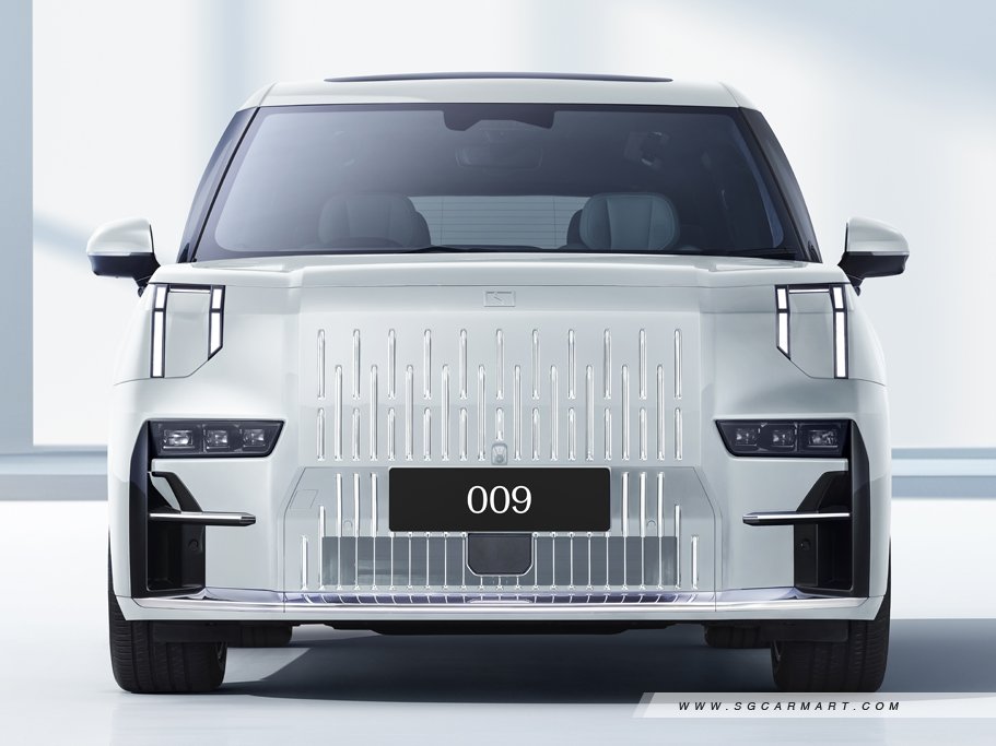 https://i.i-sgcm.com/new_cars/cars/21927/21927_g3