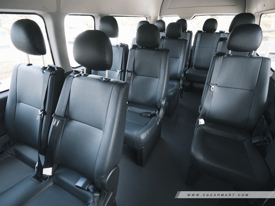 https://i.i-sgcm.com/new_cars/cars/21933/21933_g8