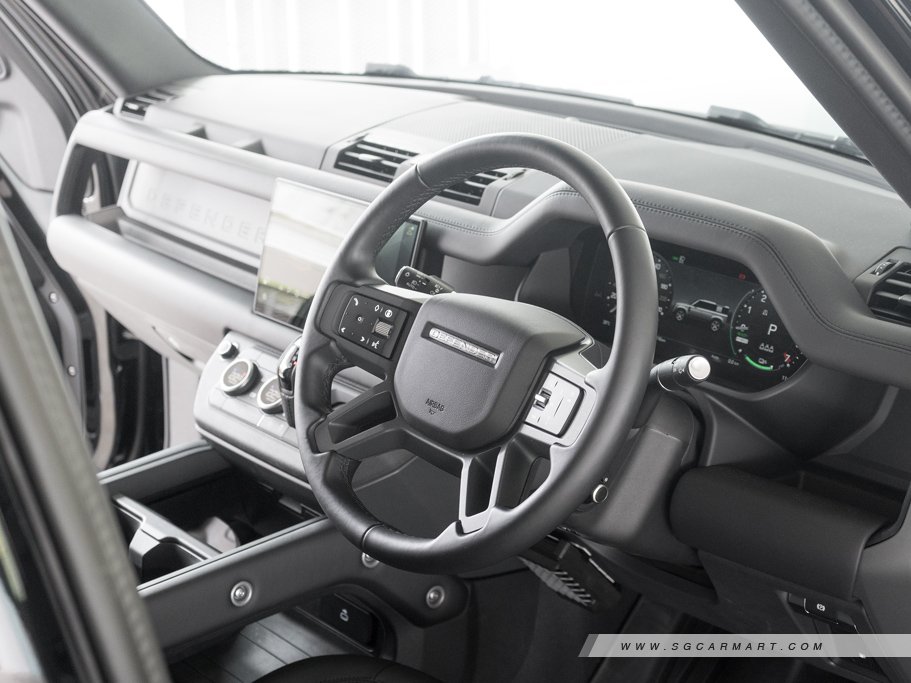 https://i.i-sgcm.com/new_cars/cars/21936/21936_g22