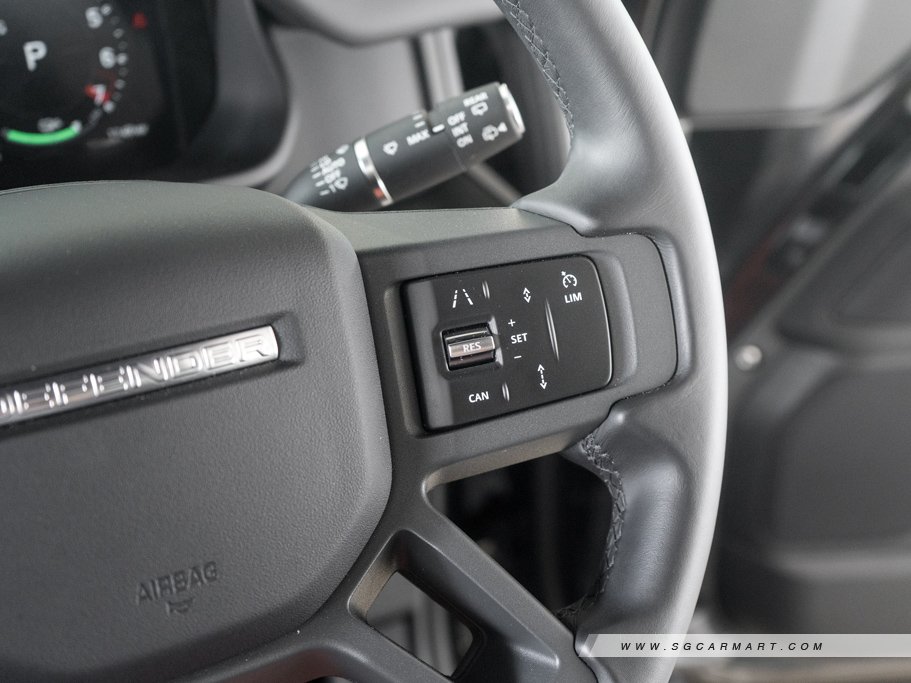 https://i.i-sgcm.com/new_cars/cars/21936/21936_g25
