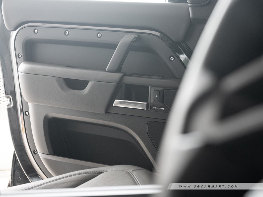 https://i.i-sgcm.com/new_cars/cars/21936/21936_g29