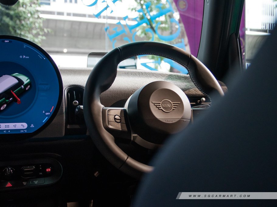 https://i.i-sgcm.com/new_cars/cars/21937/21937_g11