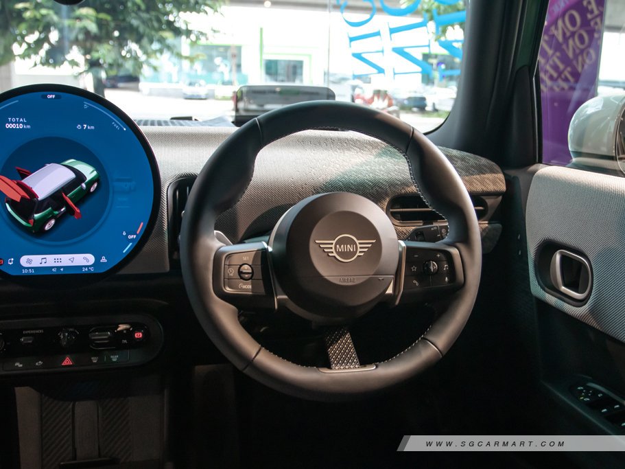 https://i.i-sgcm.com/new_cars/cars/21937/21937_g12