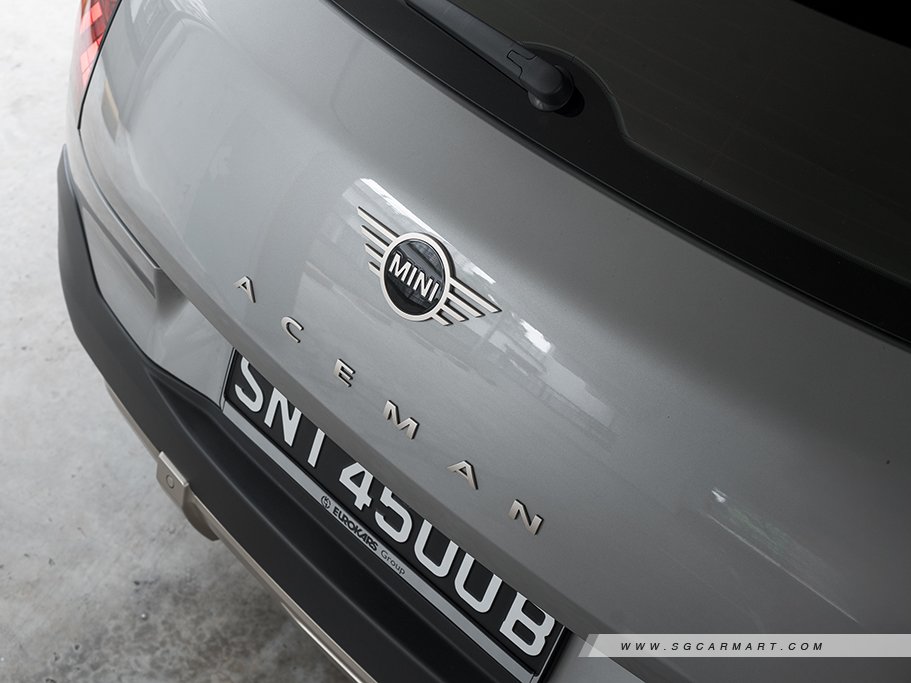 https://i.i-sgcm.com/new_cars/cars/21939/21939_g47
