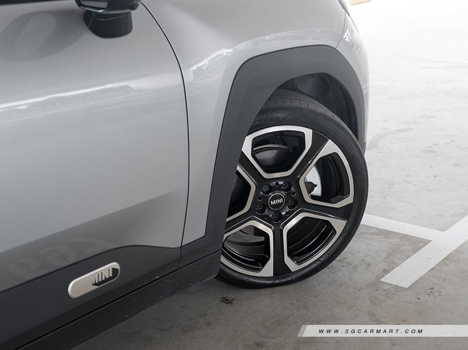 https://i.i-sgcm.com/new_cars/cars/21939/21939_g48