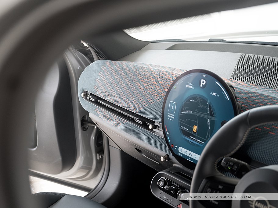 https://i.i-sgcm.com/new_cars/cars/21939/21939_g51