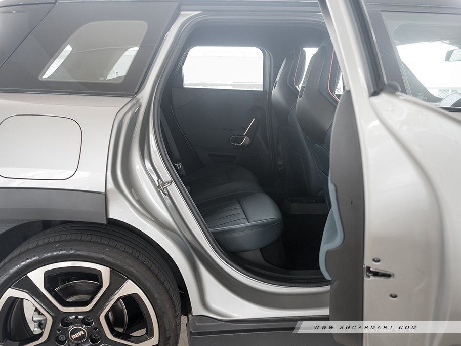 https://i.i-sgcm.com/new_cars/cars/21939/21939_g60