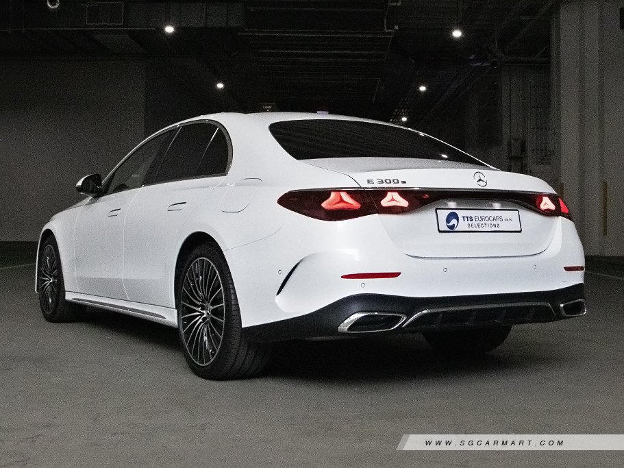 https://i.i-sgcm.com/new_cars/cars/21943/21943_g14
