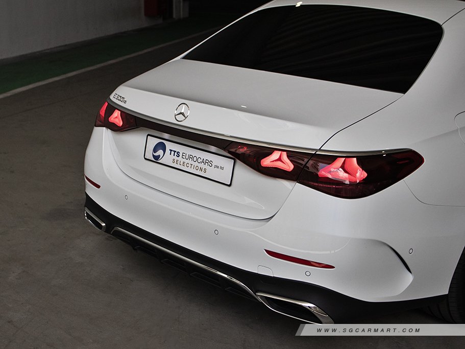 https://i.i-sgcm.com/new_cars/cars/21943/21943_g18