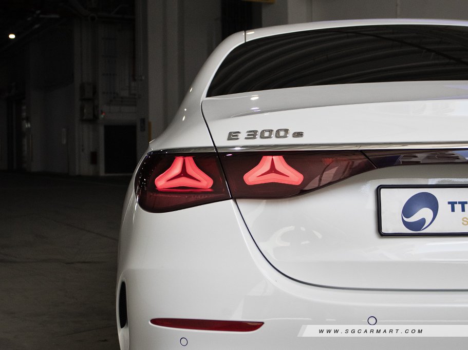 https://i.i-sgcm.com/new_cars/cars/21943/21943_g19