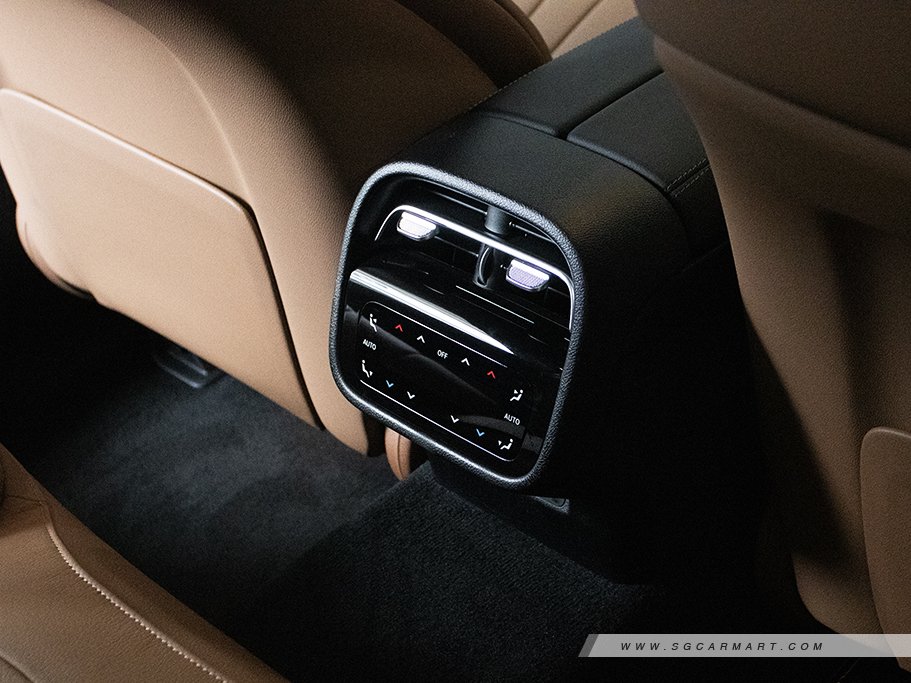 https://i.i-sgcm.com/new_cars/cars/21943/21943_g36