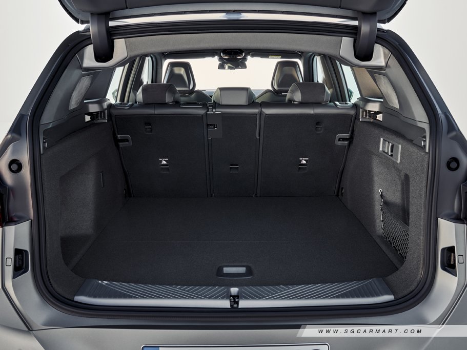 https://i.i-sgcm.com/new_cars/cars/21947/21947_g13