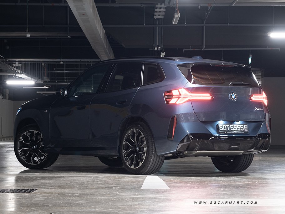 https://i.i-sgcm.com/new_cars/cars/21947/21947_g16
