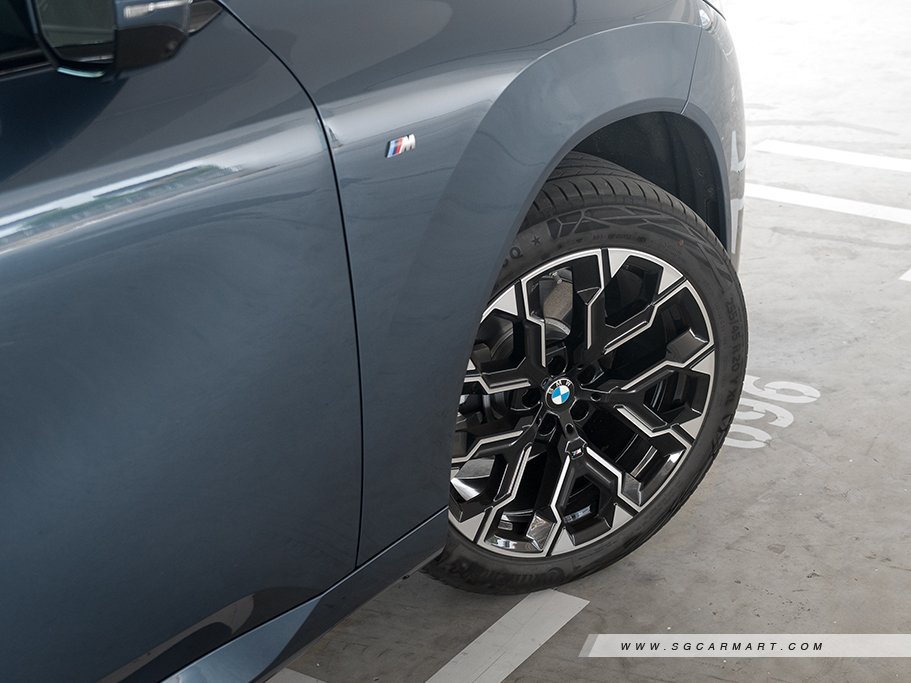 https://i.i-sgcm.com/new_cars/cars/21947/21947_g22