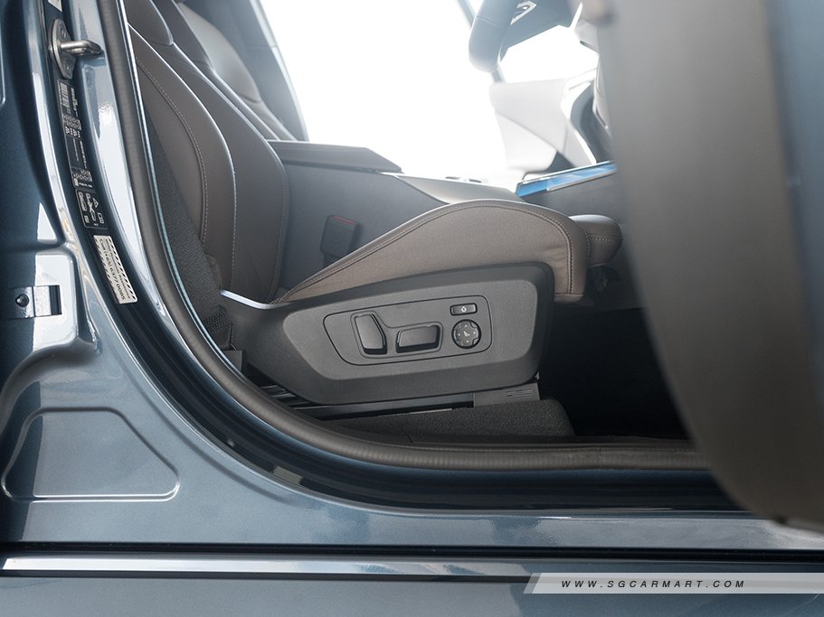 https://i.i-sgcm.com/new_cars/cars/21947/21947_g27