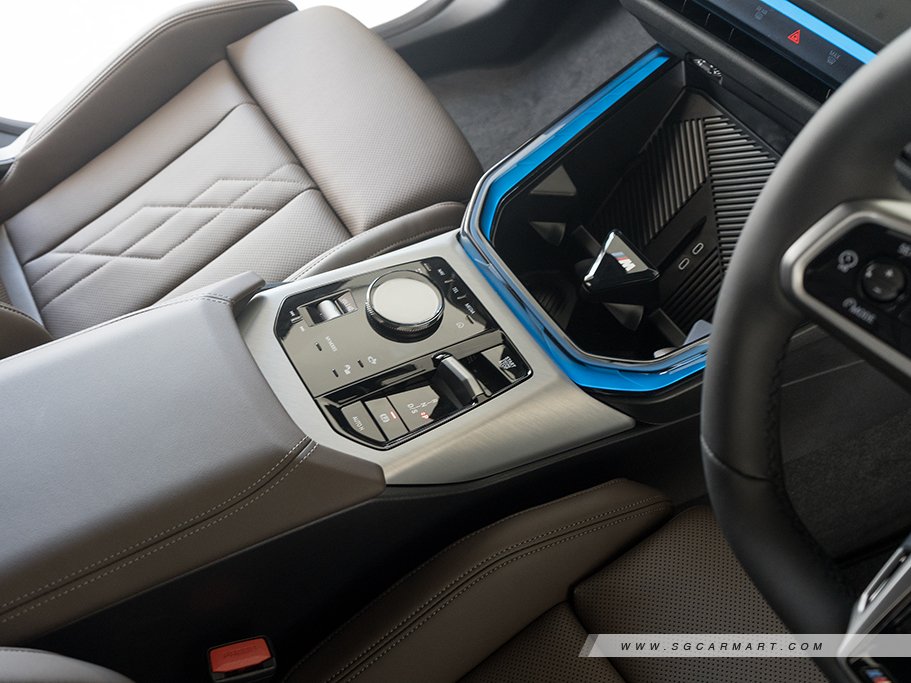 https://i.i-sgcm.com/new_cars/cars/21947/21947_g30