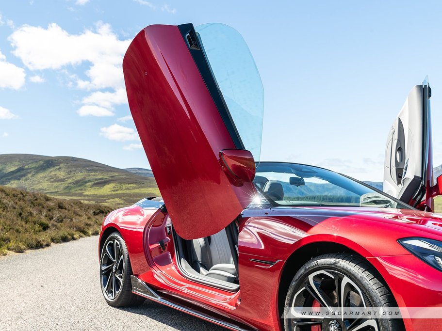 https://i.i-sgcm.com/new_cars/cars/21949/21949_g12