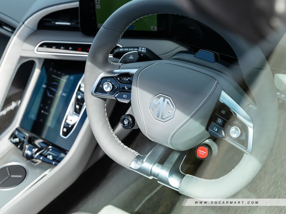https://i.i-sgcm.com/new_cars/cars/21949/21949_g17
