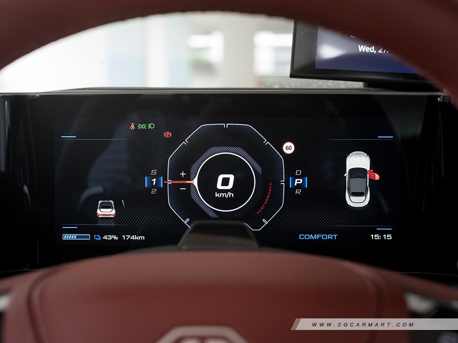 https://i.i-sgcm.com/new_cars/cars/21949/21949_g32