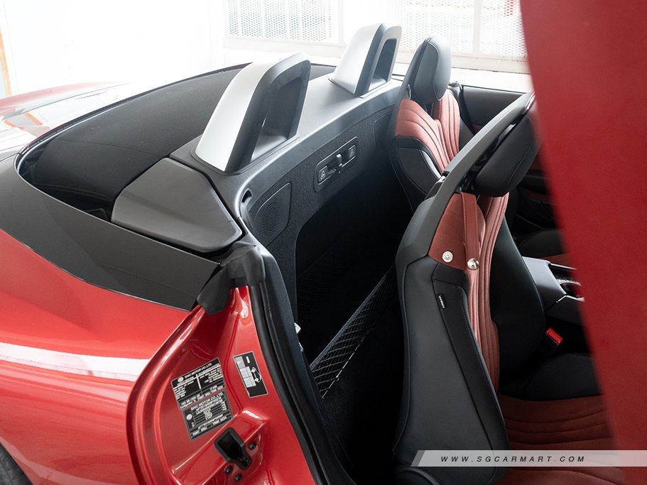 https://i.i-sgcm.com/new_cars/cars/21949/21949_g39