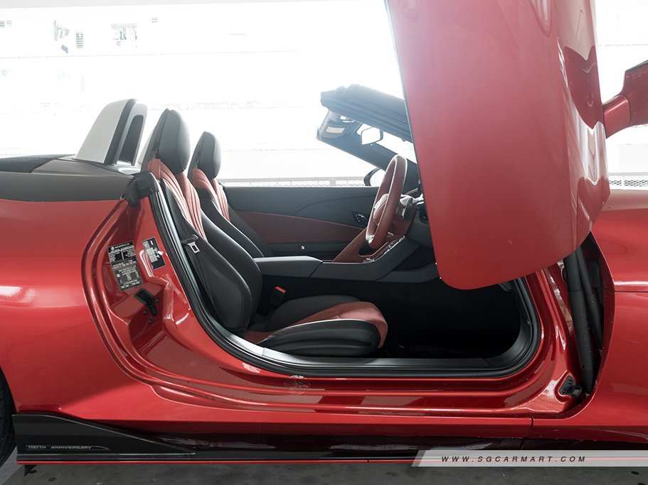 https://i.i-sgcm.com/new_cars/cars/21949/21949_g40