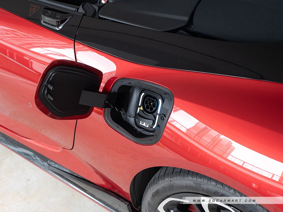https://i.i-sgcm.com/new_cars/cars/21949/21949_g42