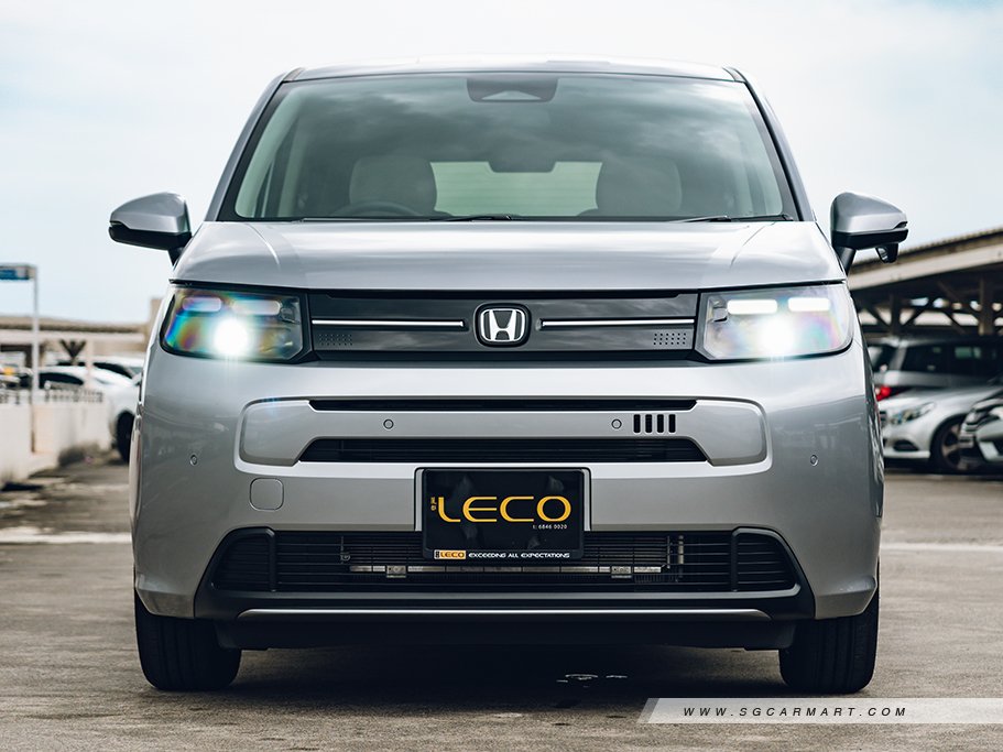 https://i.i-sgcm.com/new_cars/cars/21951/21951_g15