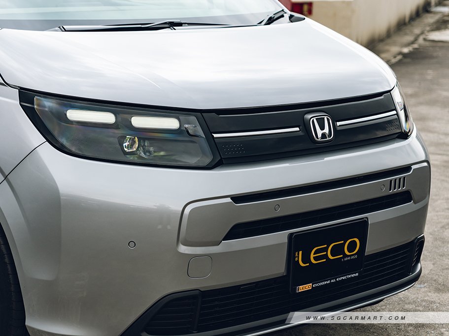 https://i.i-sgcm.com/new_cars/cars/21951/21951_g18