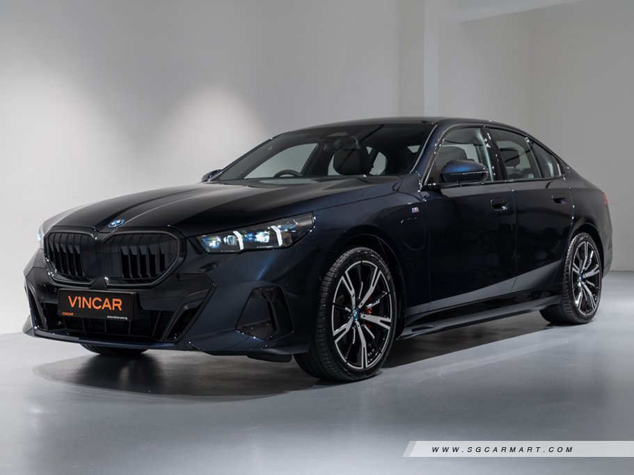 https://i.i-sgcm.com/new_cars/cars/21952/21952_g1