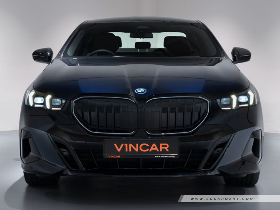 https://i.i-sgcm.com/new_cars/cars/21952/21952_g3