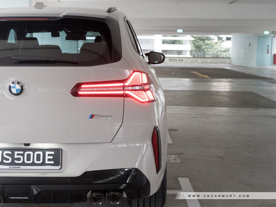 https://i.i-sgcm.com/new_cars/cars/21955/21955_g22