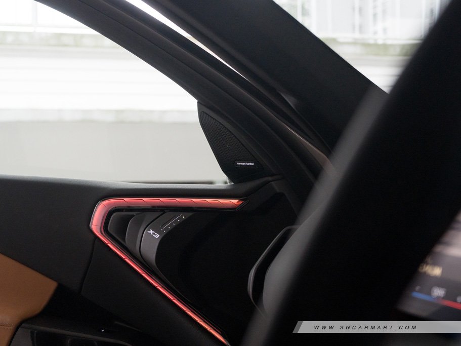 https://i.i-sgcm.com/new_cars/cars/21955/21955_g31