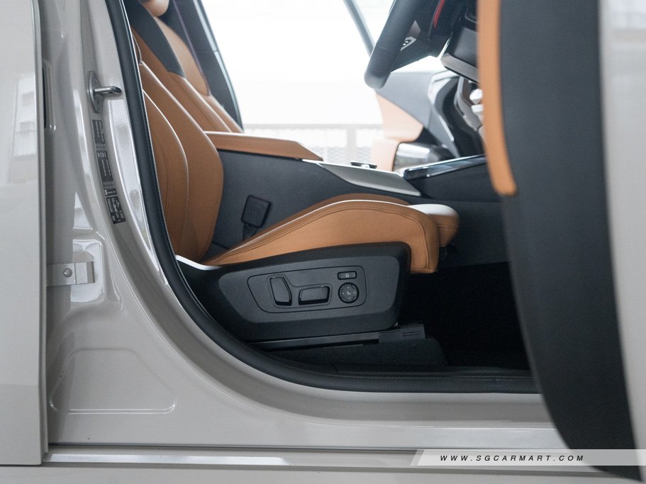 https://i.i-sgcm.com/new_cars/cars/21955/21955_g32