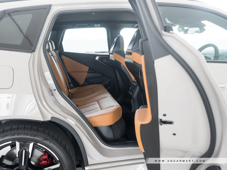 https://i.i-sgcm.com/new_cars/cars/21955/21955_g36
