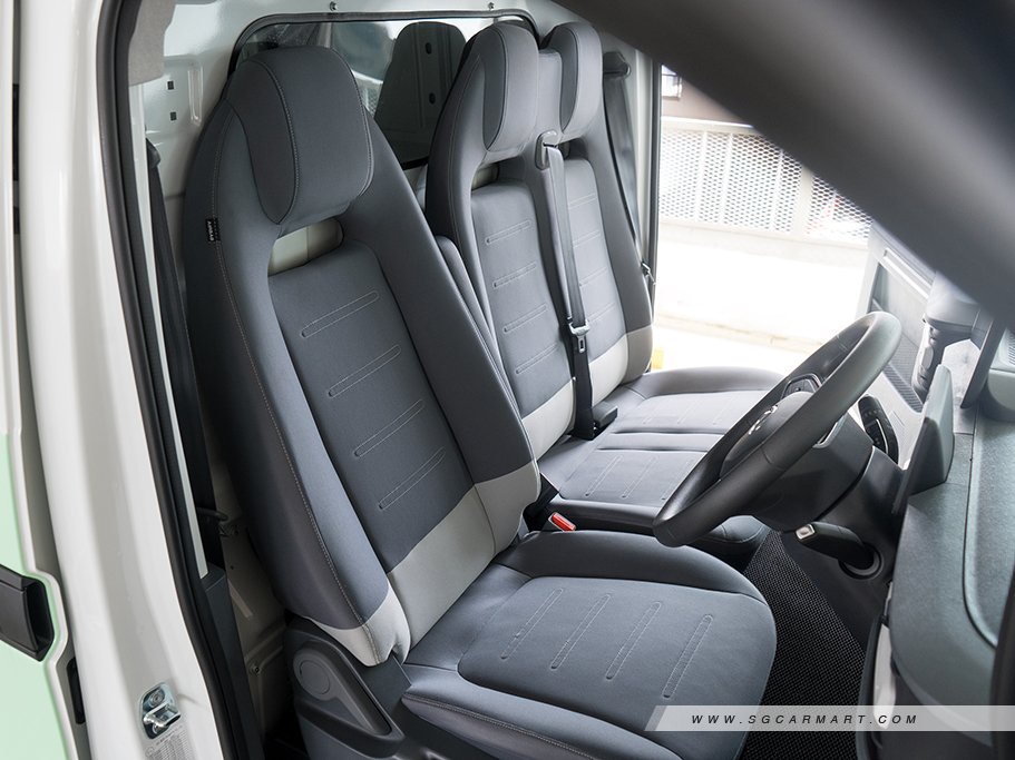 https://i.i-sgcm.com/new_cars/cars/21956/21956_g27