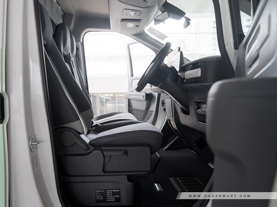 https://i.i-sgcm.com/new_cars/cars/21956/21956_g28