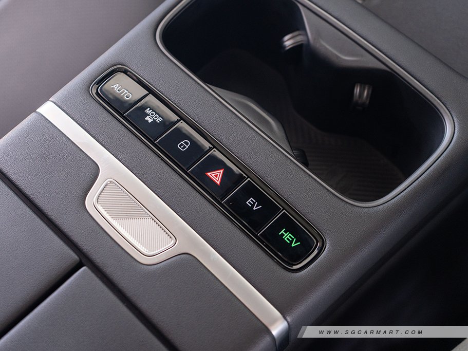 https://i.i-sgcm.com/new_cars/cars/21957/21957_g32