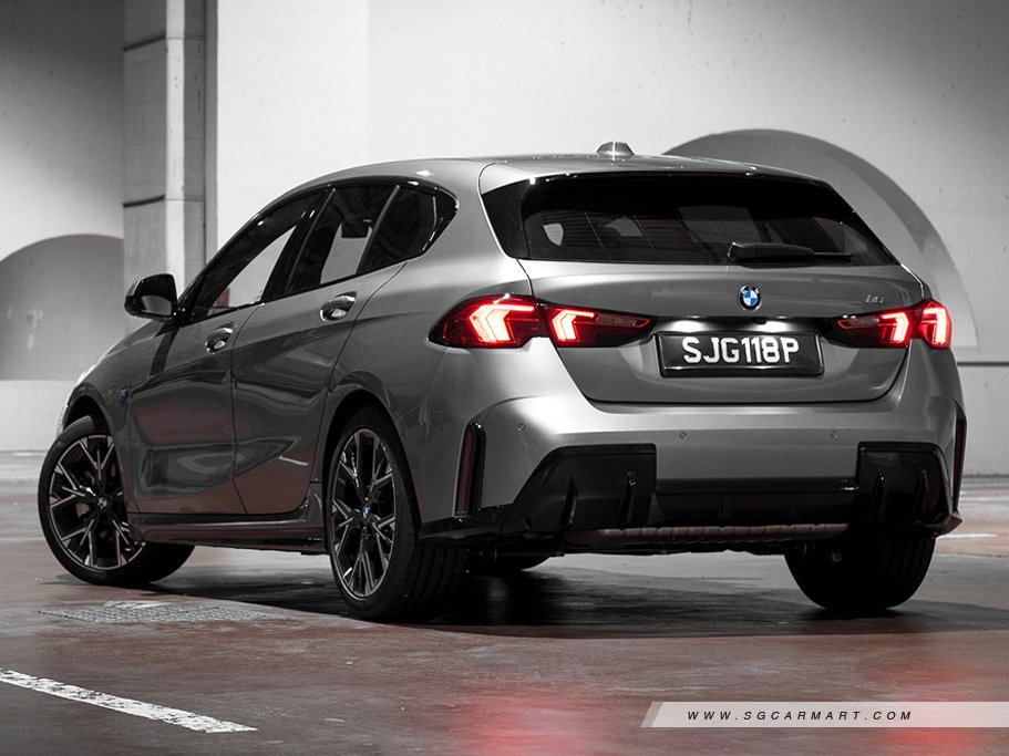 https://i.i-sgcm.com/new_cars/cars/21960/21960_g14