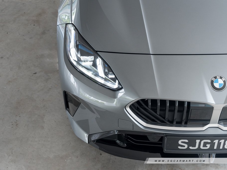 https://i.i-sgcm.com/new_cars/cars/21960/21960_g17