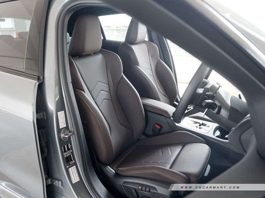 https://i.i-sgcm.com/new_cars/cars/21960/21960_g29
