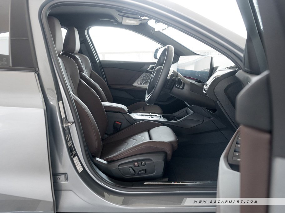 https://i.i-sgcm.com/new_cars/cars/21960/21960_g31