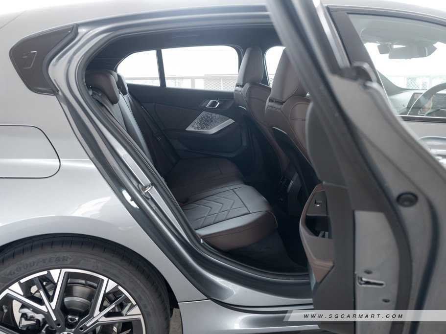 https://i.i-sgcm.com/new_cars/cars/21960/21960_g32