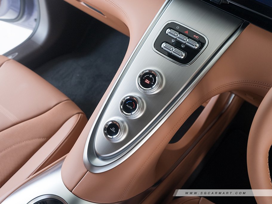 https://i.i-sgcm.com/new_cars/cars/21963/21963_g37