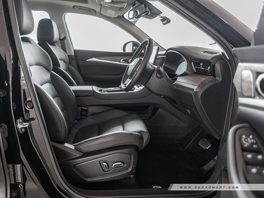 https://i.i-sgcm.com/new_cars/cars/21964/21964_g32