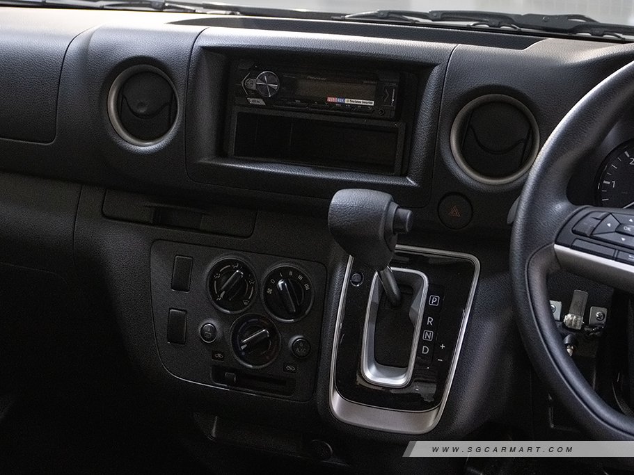 https://i.i-sgcm.com/new_cars/cars/21967/21967_g13