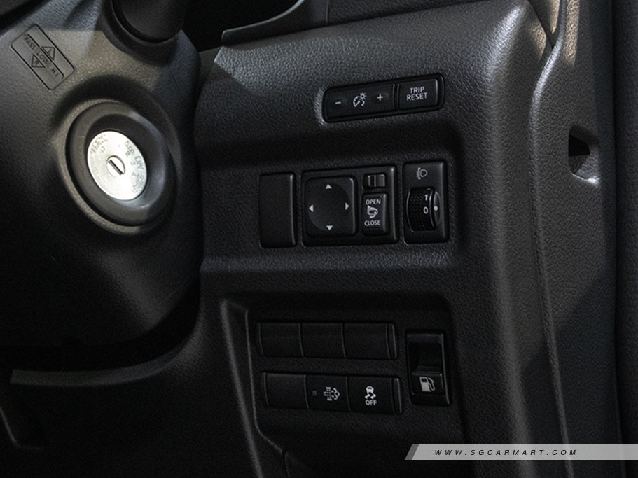 https://i.i-sgcm.com/new_cars/cars/21967/21967_g14